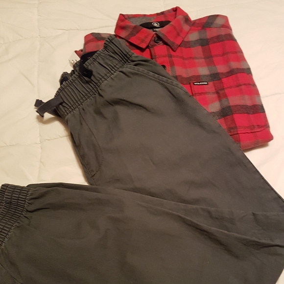 3/$30 Youth Joggers - Picture 6 of 7